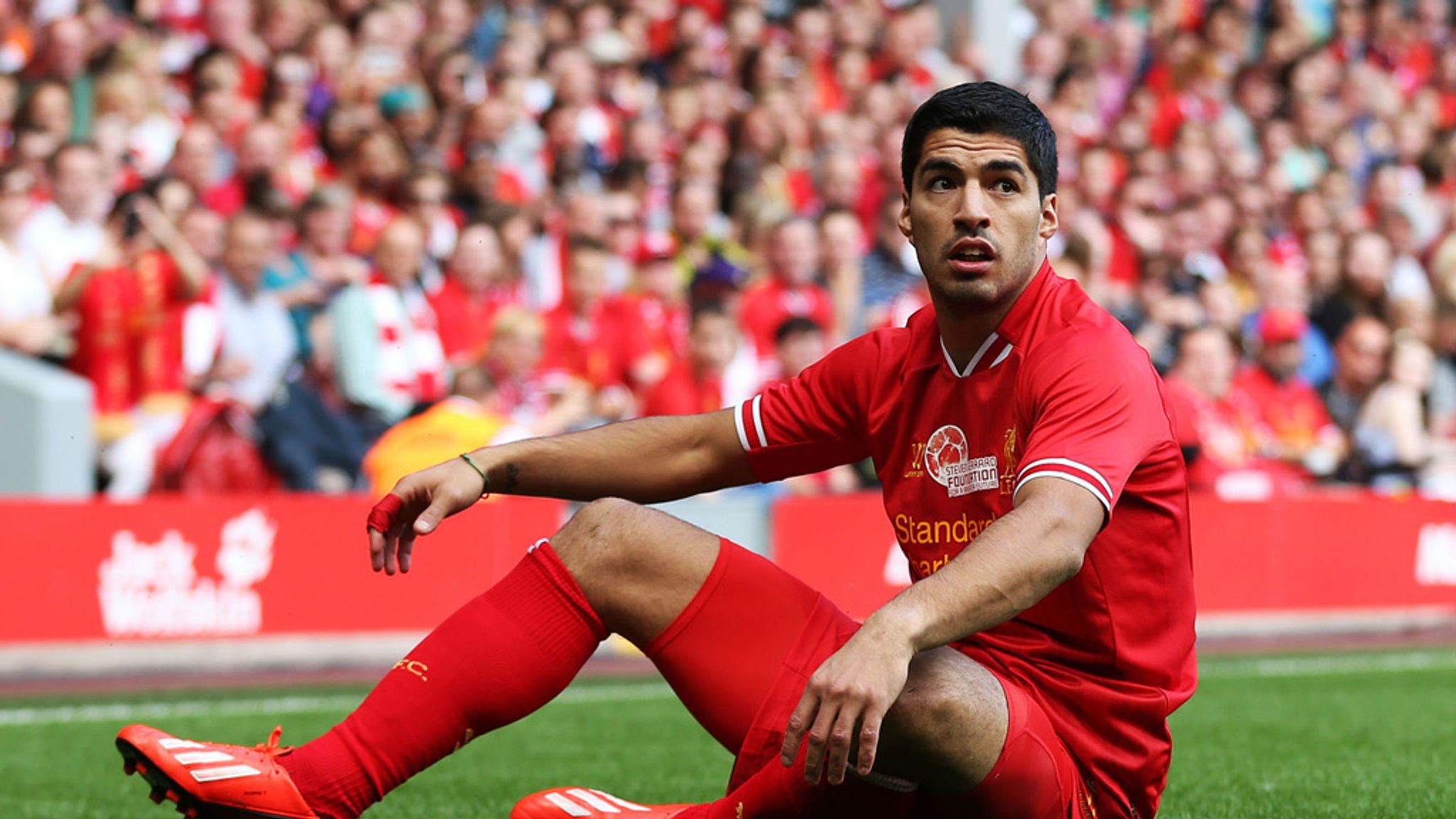 苏亚雷斯巅峰期算不算第一中锋,莱万多夫斯基是世界级吗