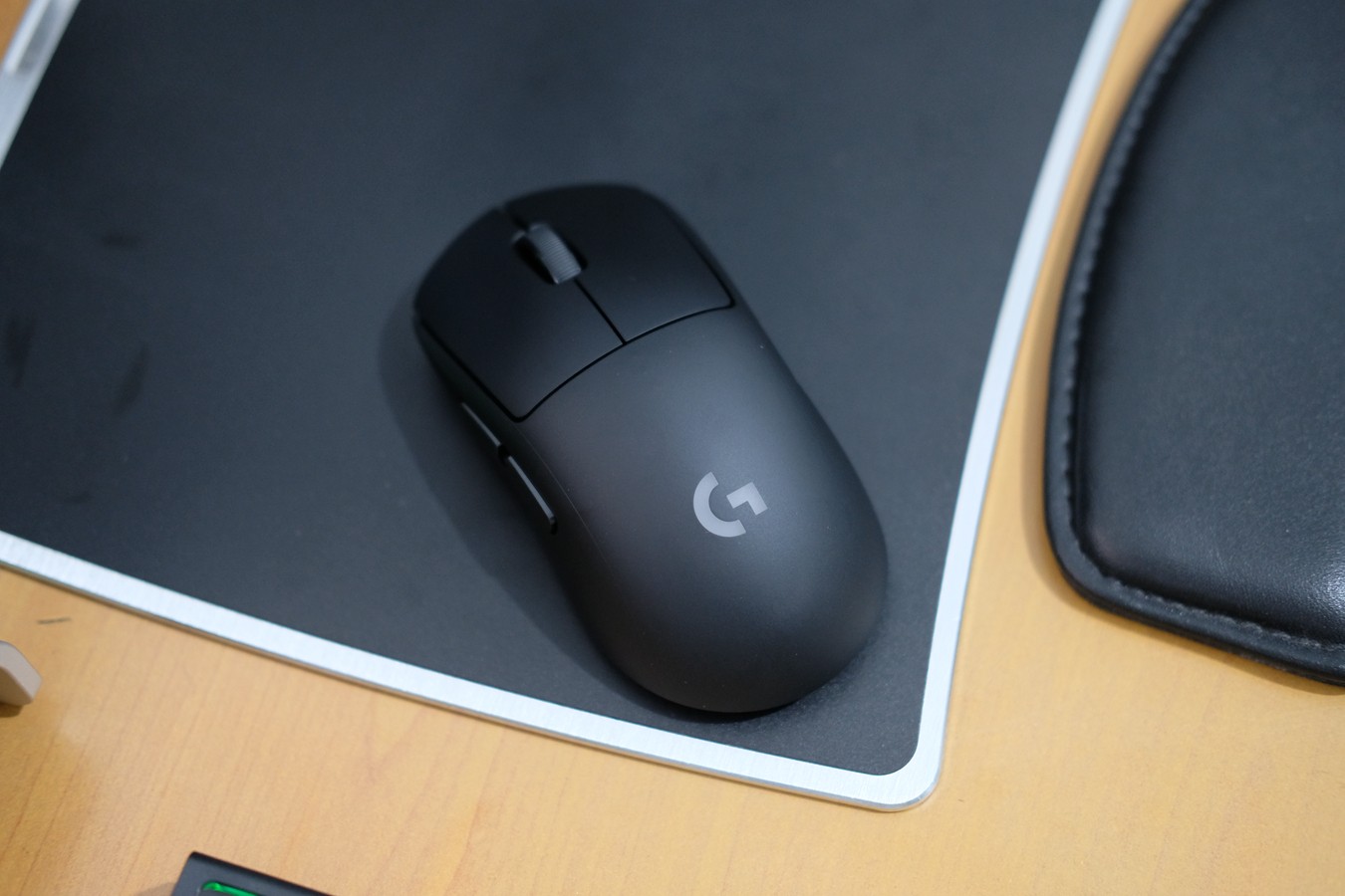 罗技gpw鼠标咋样,罗技gpw一代和普通罗技鼠标的区别