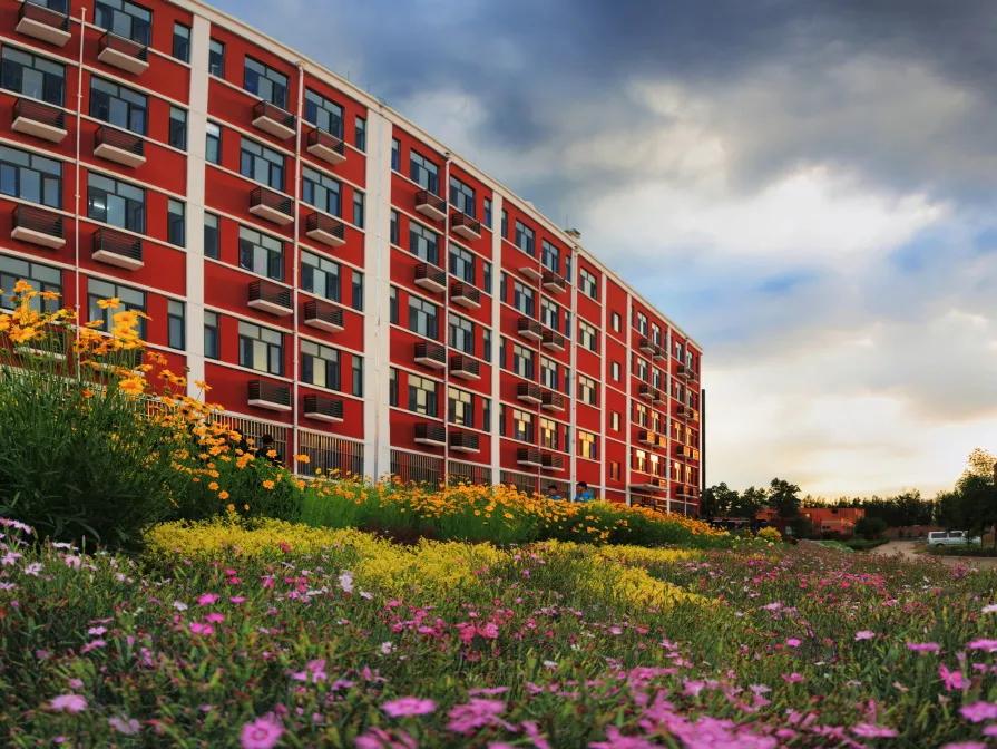 山东工业技师学院一年多少钱,山东工业技师学院2023招生简章