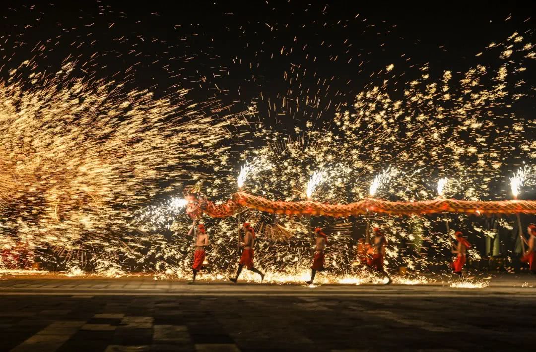 台儿庄古城美宿美食美景+养生游,感受不一样的小城之旅