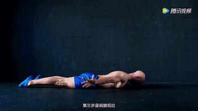 驼背怎么矫正扩胸,矫正胸型防驼背