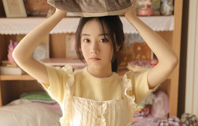 “脖子上的草莓印都不是一个人的”妻子一场同学聚会，毁了婚姻