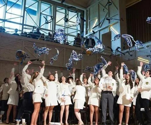 比王菲女儿更贵族的瑞士学校,王菲在瑞士的寄宿学校