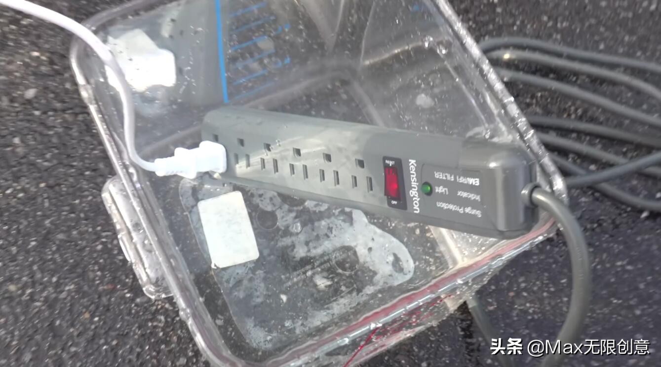 中国小伙造防水插座，实现水中绝缘通电，它是什么原理