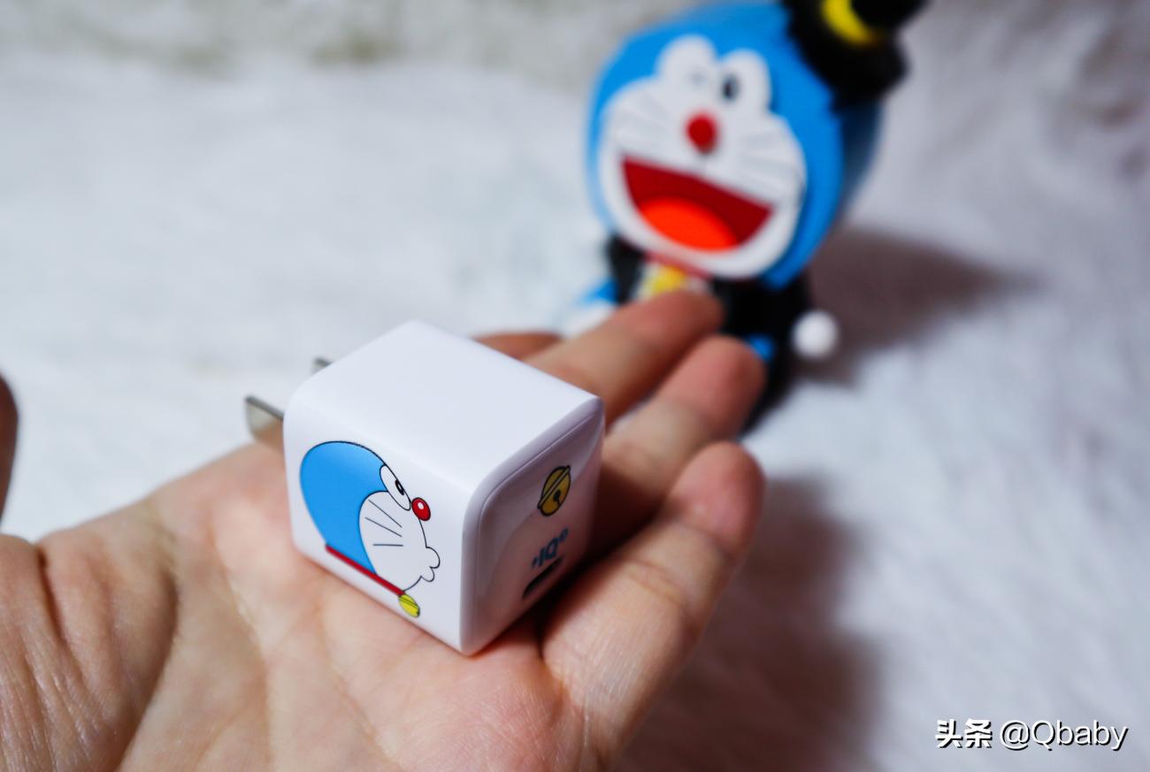 晒一晒我们的情侣手机和数码配件