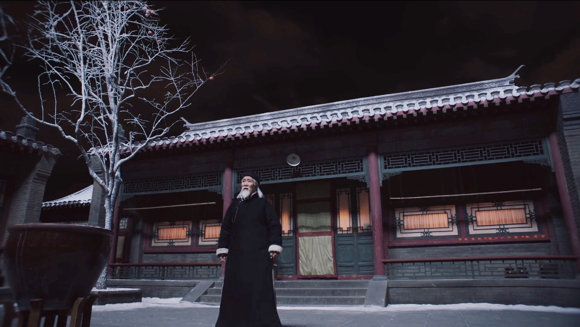 《新世界》的关老爷，在徐家白吃白住一辈子，却一句话害死徐允诺