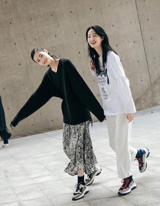 韩系时尚街拍简约优雅高级,韩国西装短裙穿搭