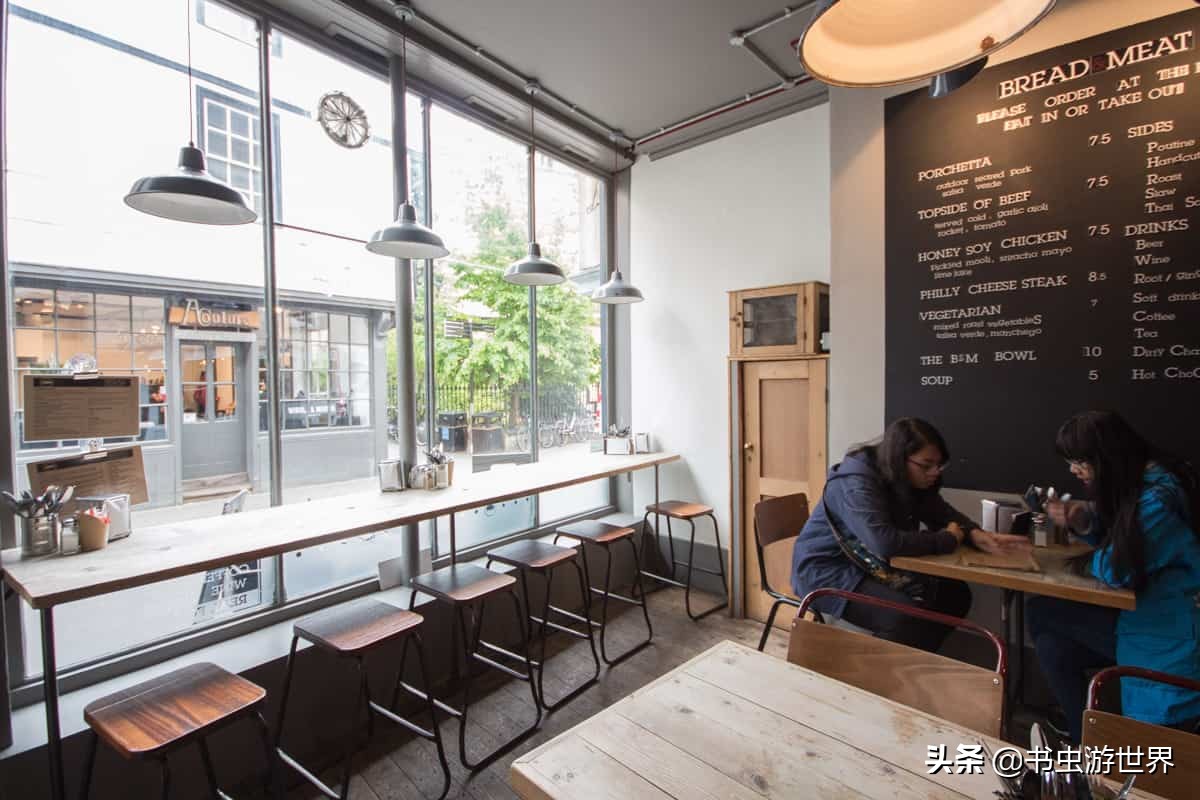 一只价值百万英镑的钟表，却让人看不懂时间，且每5分钟才准一次