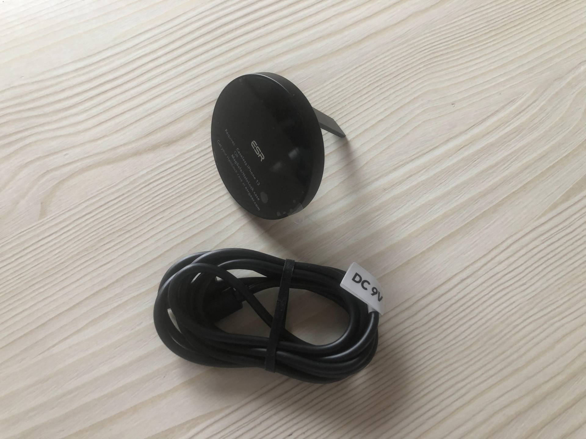 ESR亿色,esr亿色充电头