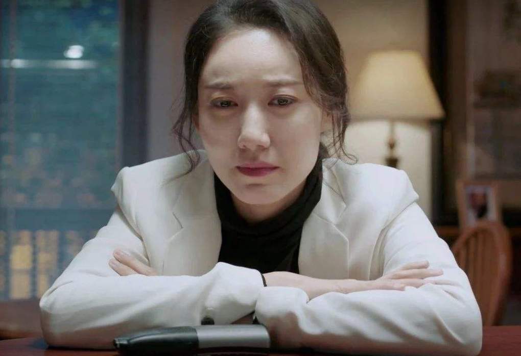 一个58岁母亲的自白：丧偶婚姻30年，男人不回家，孩子白养了