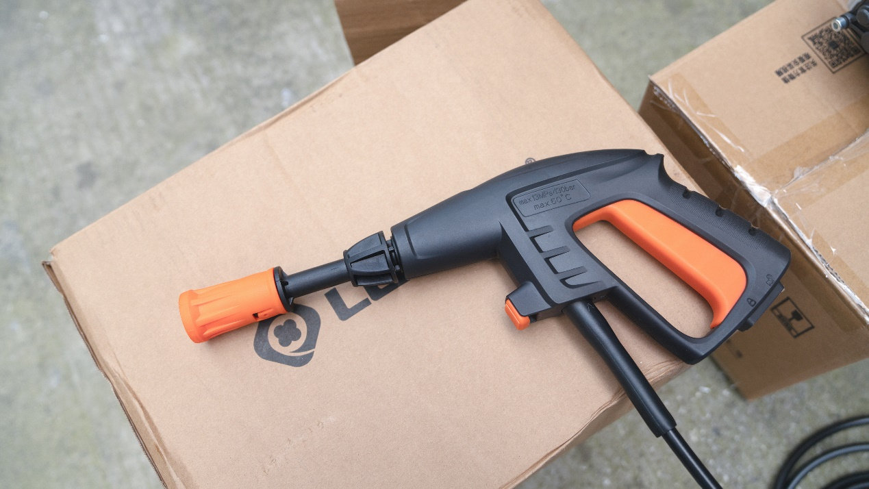 绿田高压洗车机使用教程,绿田lutian1700w洗车机评测