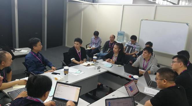 超牛男神学霸：他15岁考入交大，23岁成为阿里巴巴最年轻的高级技术专家