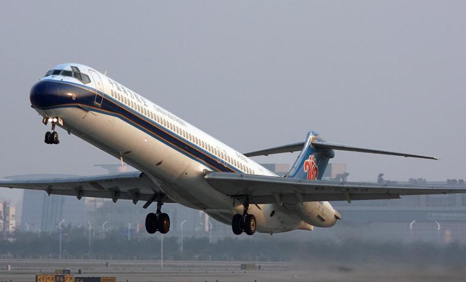 飞机上的三个“特殊”服务，你不提空姐不会主动给，学起来！