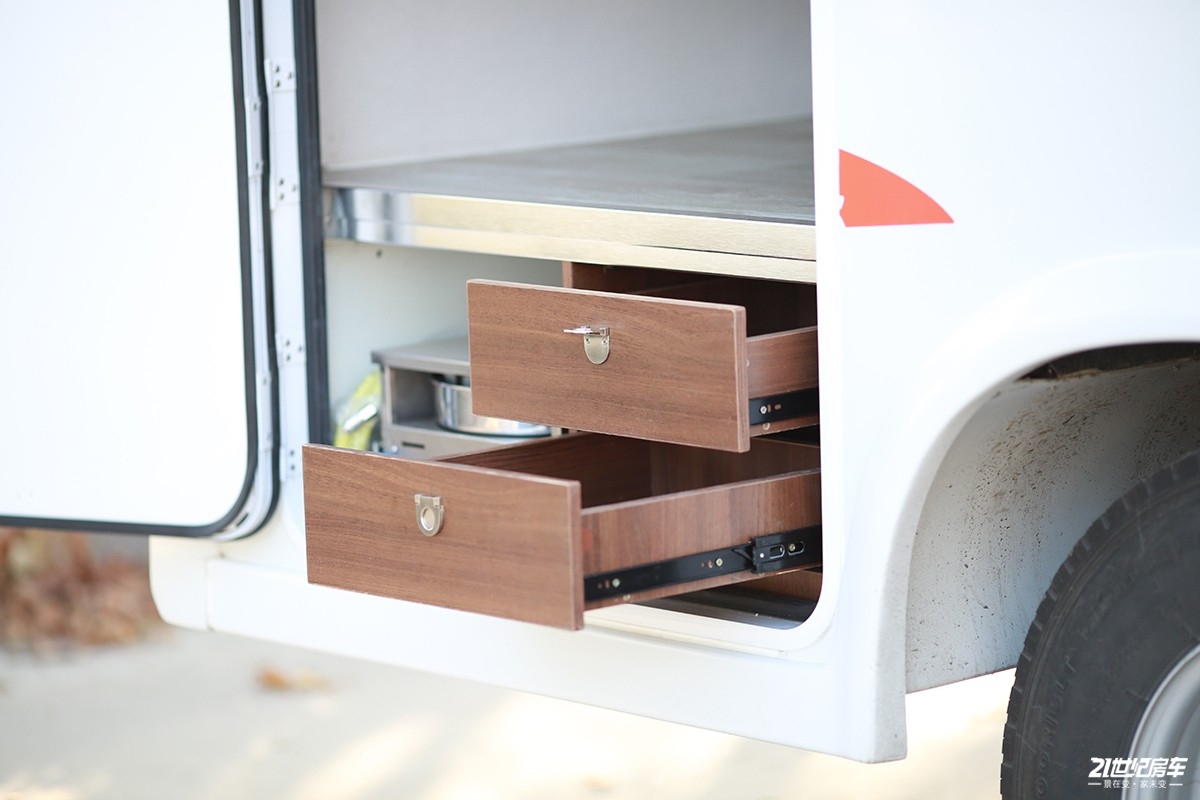 平头轻卡c型房车跃进,详解上汽跃进H500轻卡房车