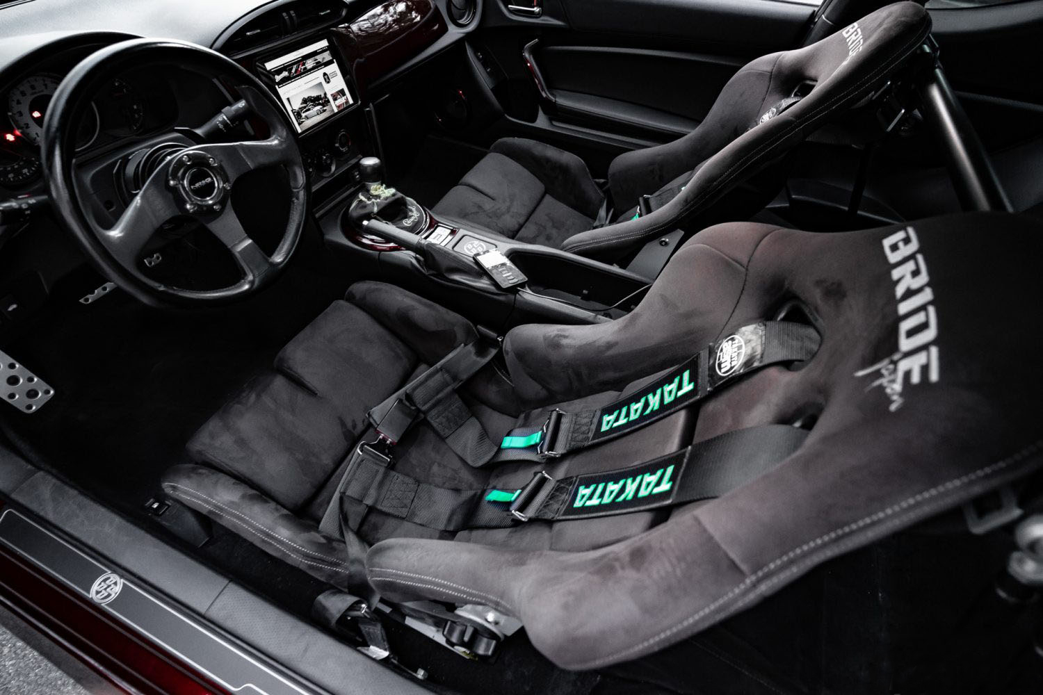 斯巴鲁brz丰田86改装,斯巴鲁brz丰田86区别图文