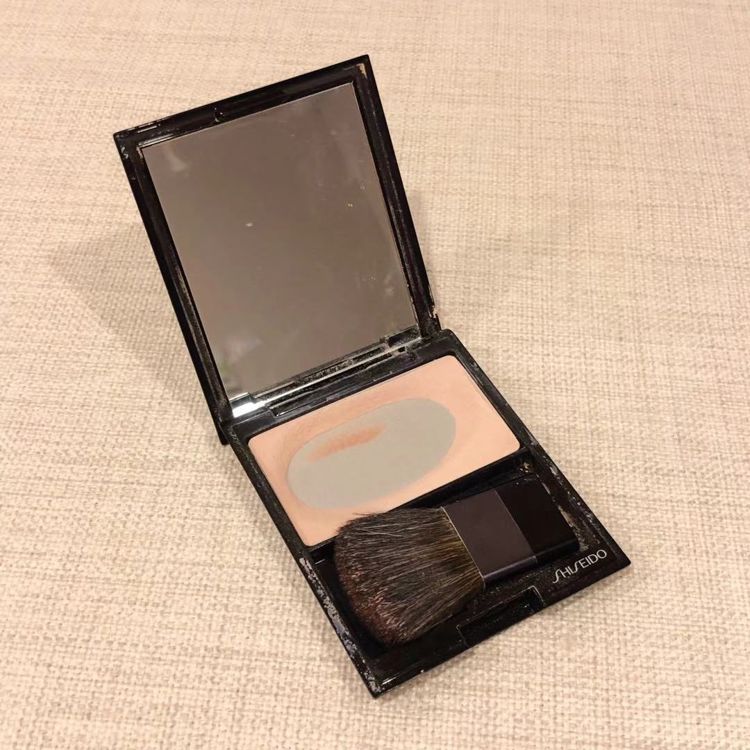 适合新手干皮用的平价彩妆,学生党必搜的平价大牌彩妆