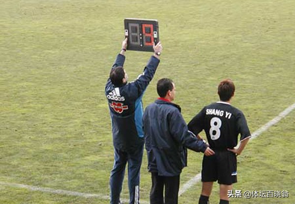 国安97王牌新星压哨李玮锋,他曾是足球运动员