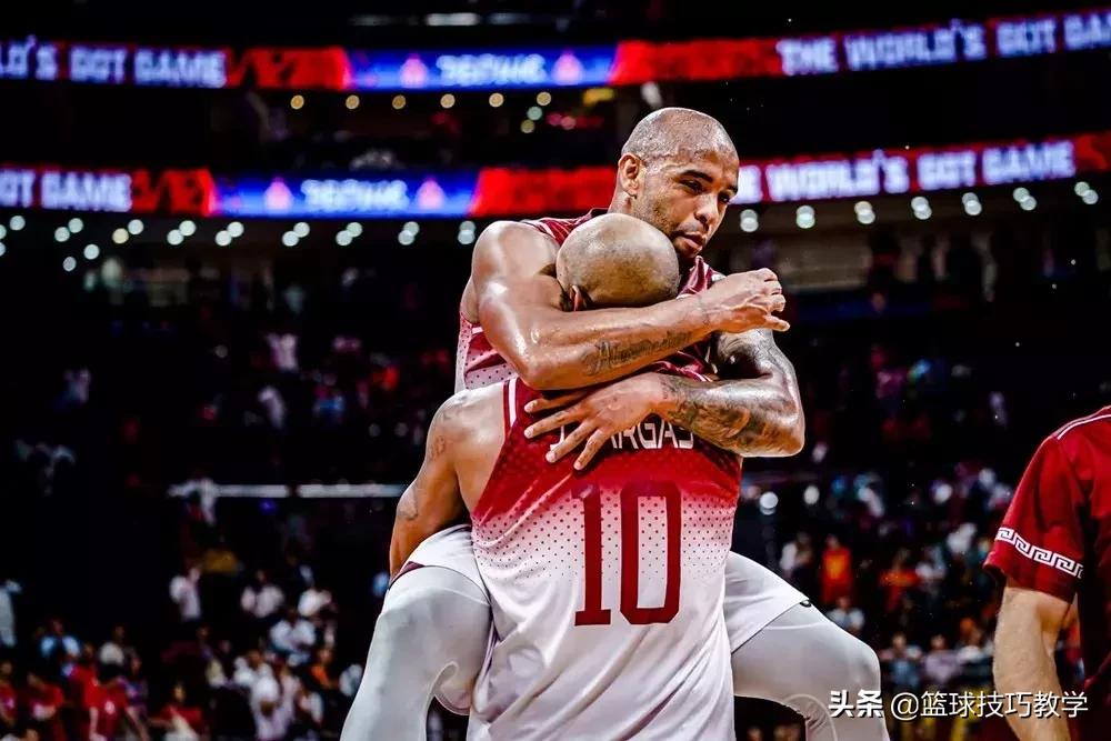 中国男篮身高超2.20米以上的球员,中国男篮各个位置平均身高