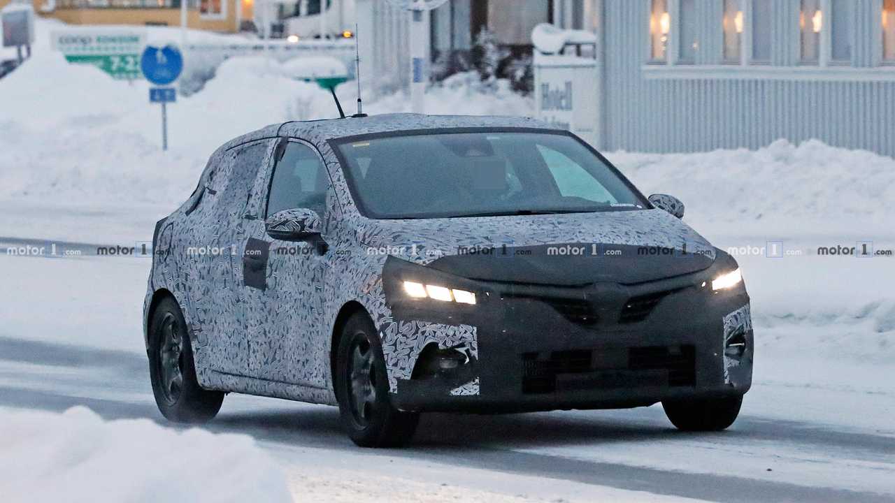 雷诺clioe-tech混合2023,19款雷诺clio谍照