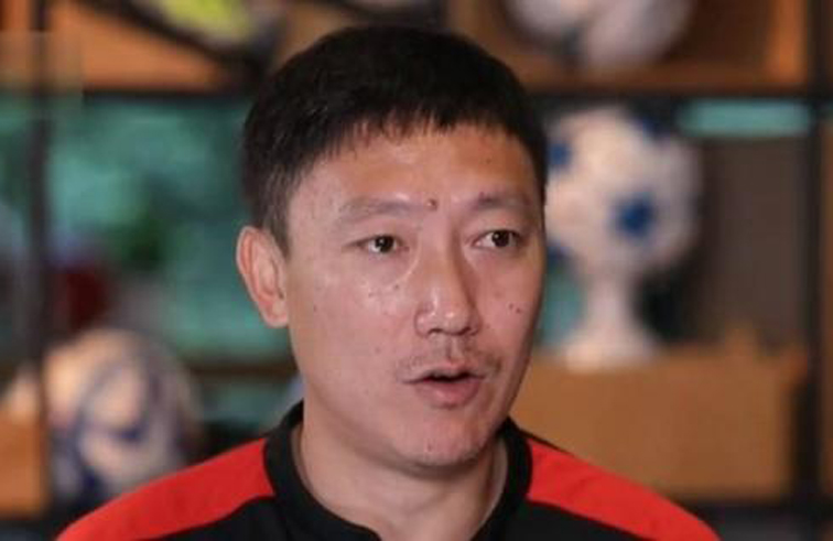 曲波一战成名,曲波中国足球