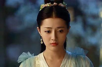 三生三世剧中的四个侍女，奈奈忠心，辛奴恶毒，而她心思最复杂