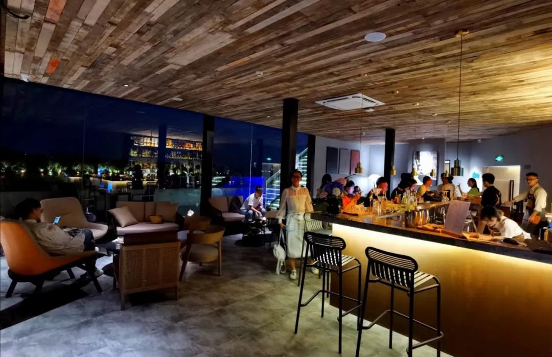 桂林人气最旺的夜店,桂林兴坪网红酒吧