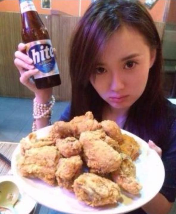 放着好好的富家千金、名媛不做，非往小三圈子里挤，太可惜