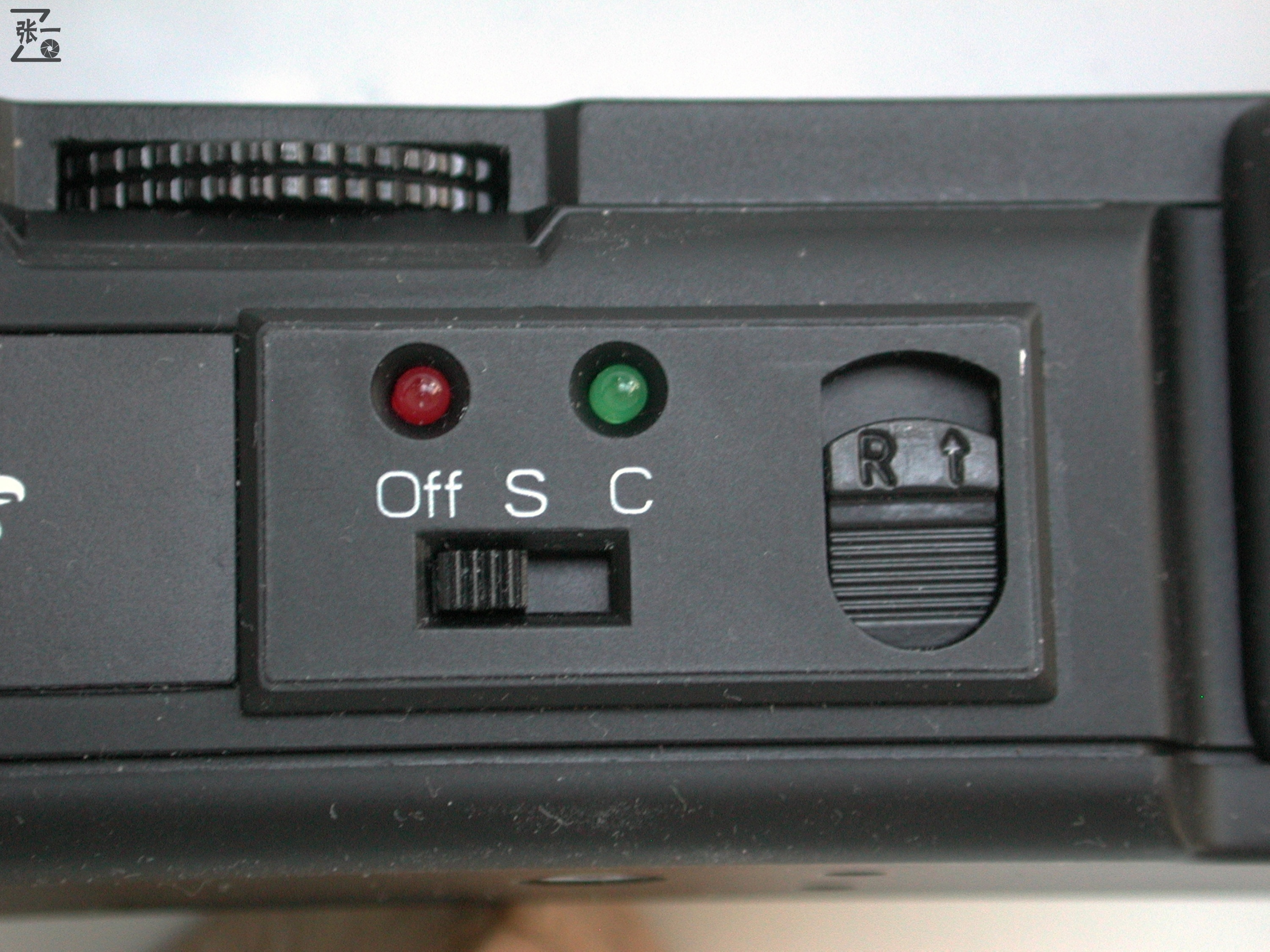 上海海鸥为美国贴牌生产的PhoenixP-5000单反相机