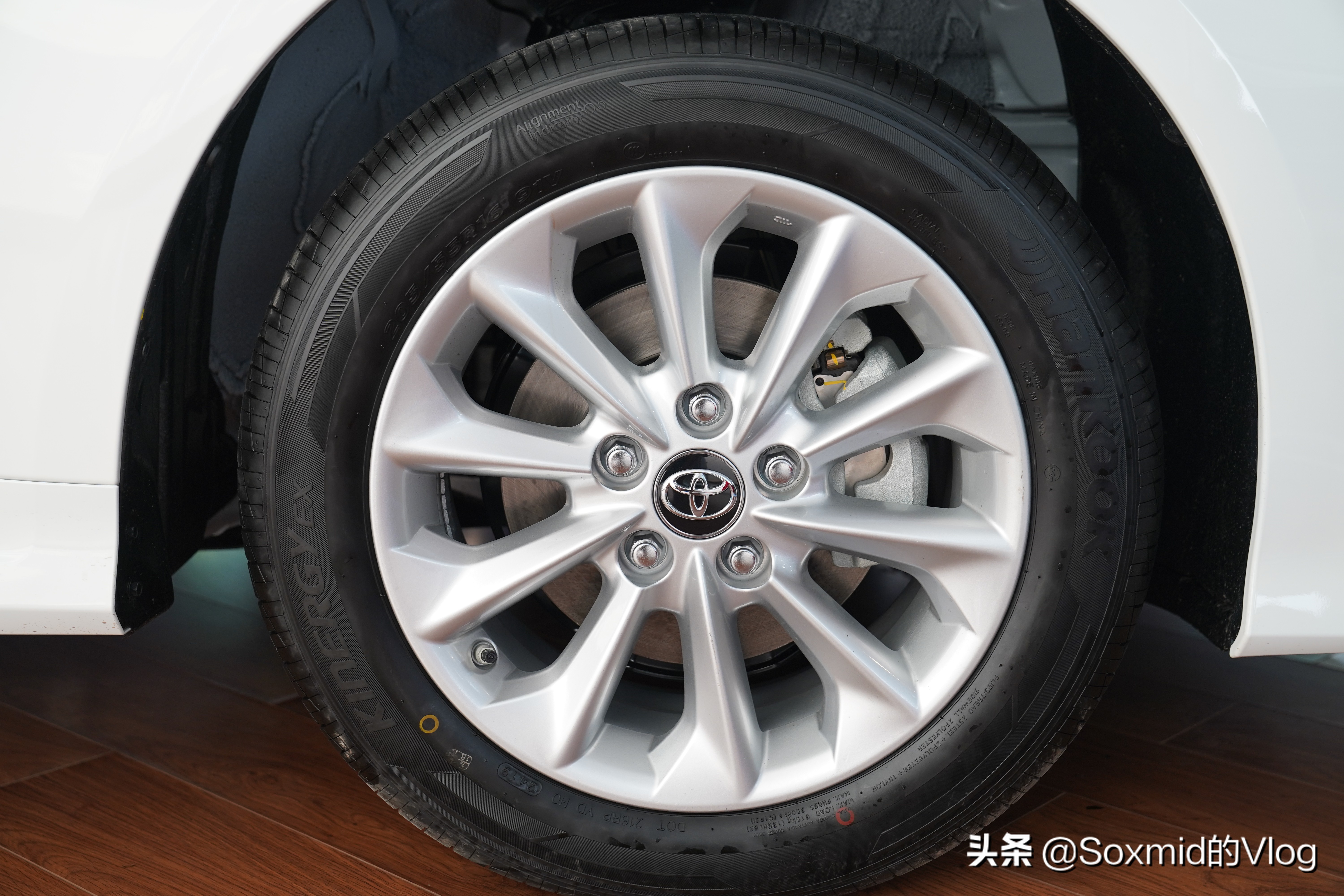 全新丰田卡罗拉值不值得买,全新卡罗拉买1.2t还是1.8