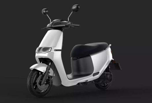 小电动车热卖榜第一名,雅迪九号小牛哪款值得买