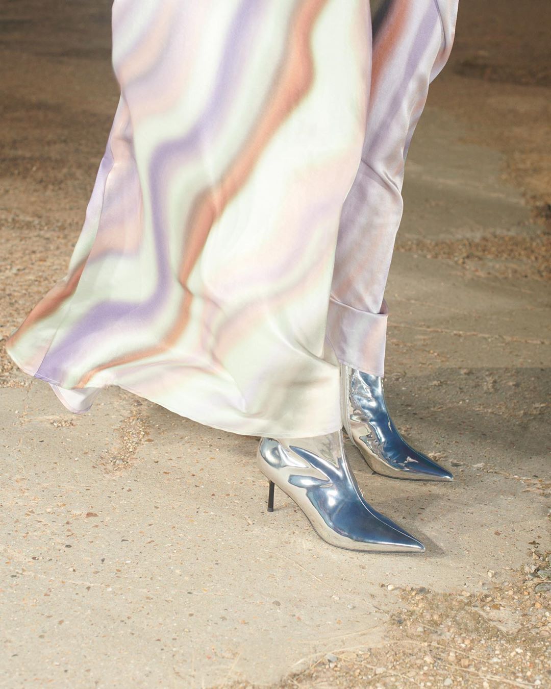 春夏值得入手的10款鞋子,秋天最时髦好穿的鞋这4双必买