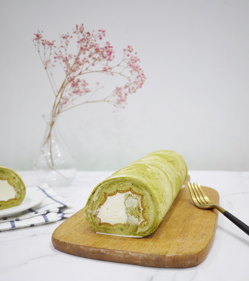 抹茶蛋糕松软细腻有诀窍,抹茶蛋糕撒上抹茶真的好吃