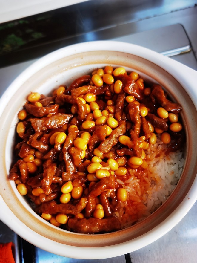 一吃就上瘾的煲仔饭,大厨教腊味煲仔饭砂锅家常做法