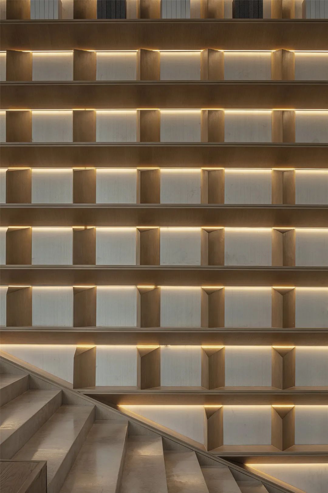 首发|达观设计：现代折线艺术生活馆，家与城市的过渡