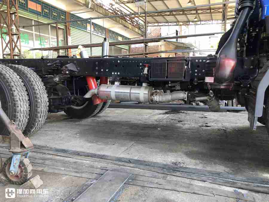 骏铃v6轻卡车重载版,江淮骏铃v6排半轻卡底盘