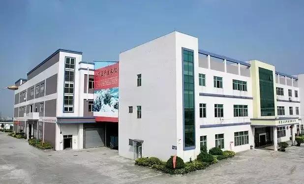 东莞千万富豪落魄街头,广东曾经的老板沦落成乞丐