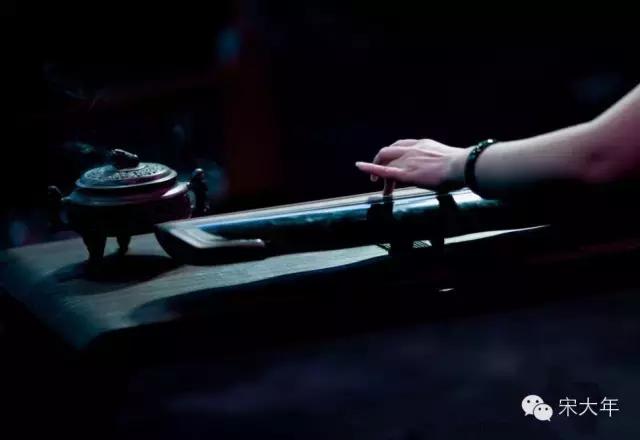 古琴吟猱技巧教学视频,古琴的吟猱汇总与解析