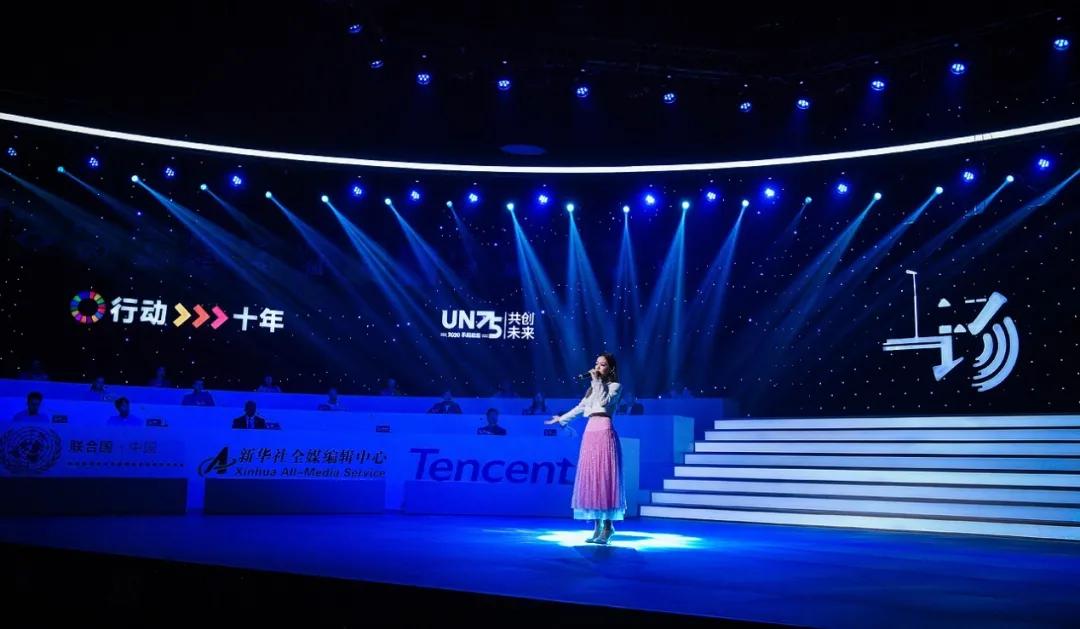 世界在“摇晃”，大国对抗重回荒蛮？面前两条路，中国做出了抉择