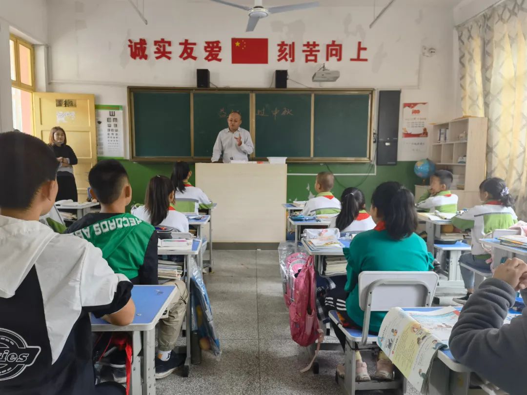 爱心团队助山区孩子圆梦,手拉手圆梦微心愿