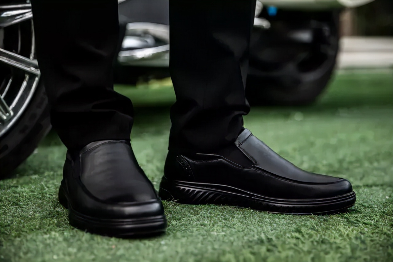 软底皮鞋舒适单鞋不累脚,透气不闷脚的皮鞋休闲鞋