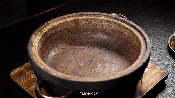 300°C石头锅，天黑才能吃