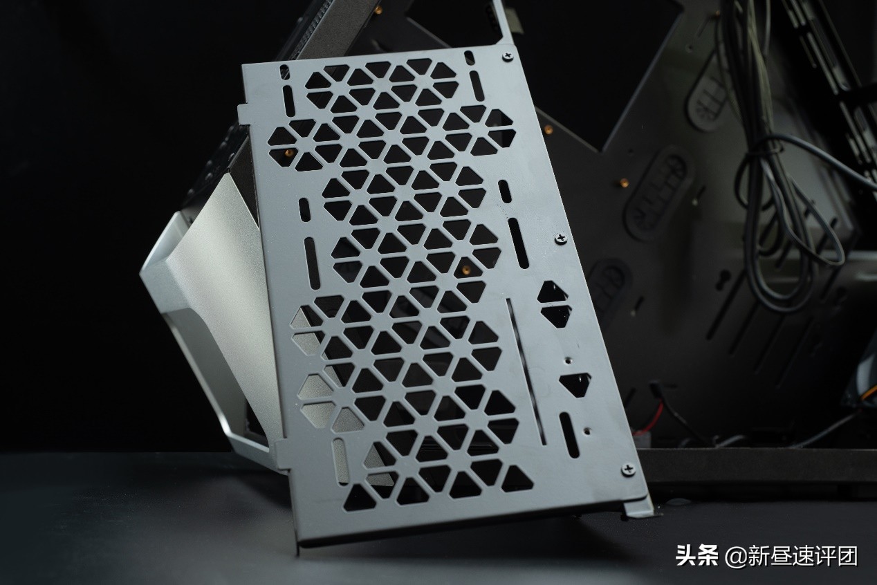 乔思伯tr03机箱多少钱,乔思伯tr03分体水冷装机