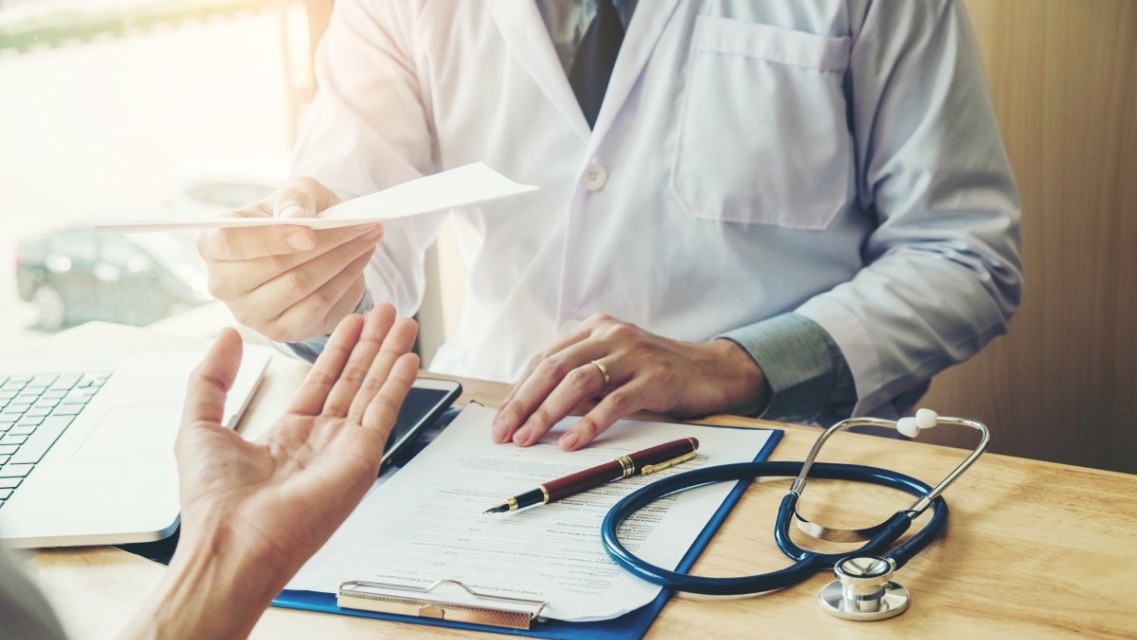 乳腺癌术后内分泌治疗都会发胖吗,乳腺癌术后必须内分泌治疗吗