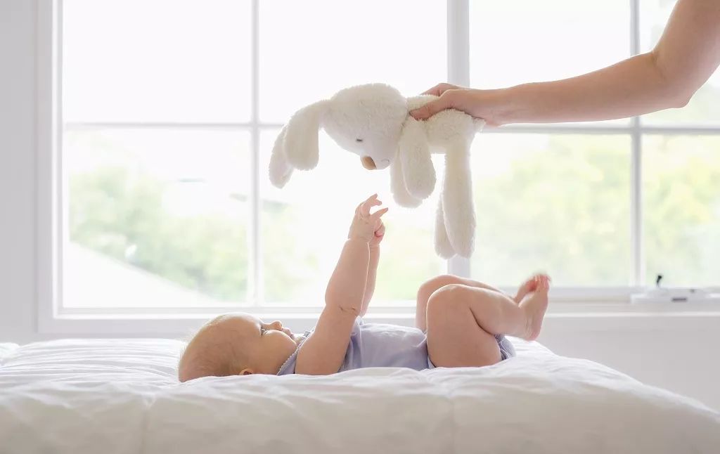 爱的独特表达,表达对宝宝的爱动作