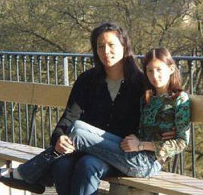 女排神话背后的艰难爱情：异地离婚、13年长跑、瘫痪相守、远嫁