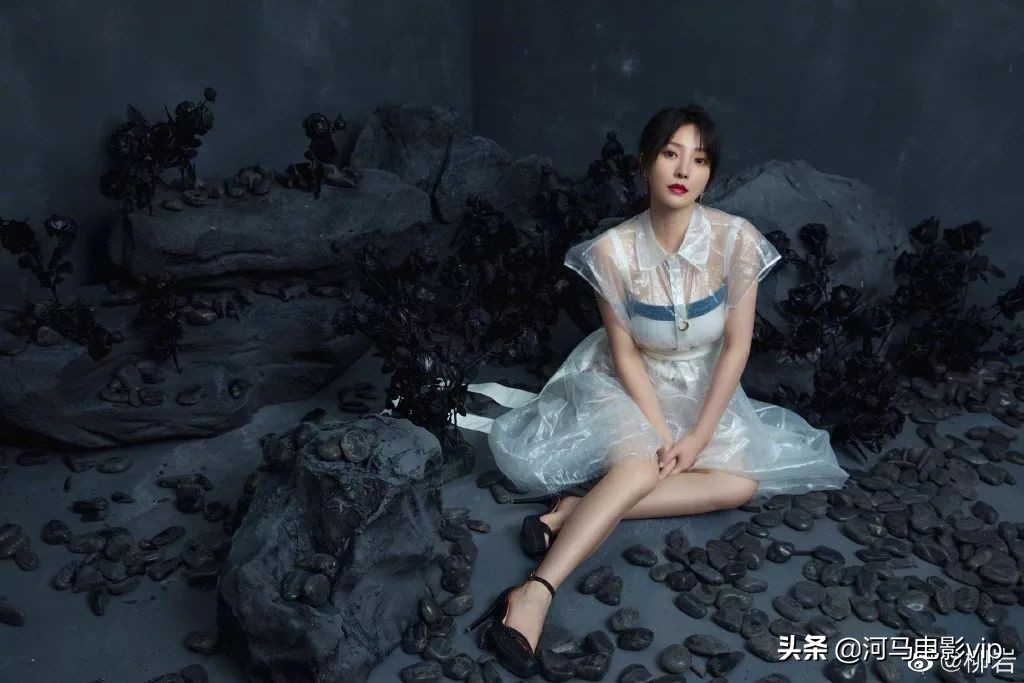 柳岩穿蜘蛛侠战衣,柳岩穿长靴子