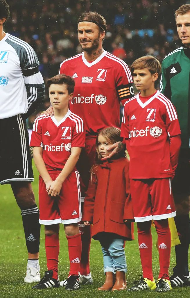 大卫贝克汉姆24岁,大卫贝克汉姆18到49岁