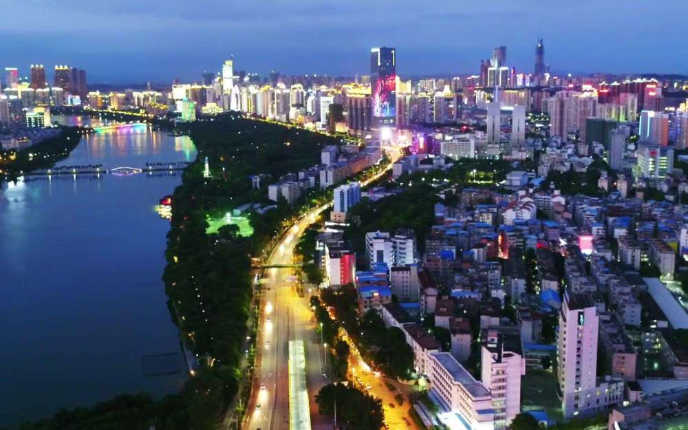 南宁黑麻麻,南宁妹黑麻麻