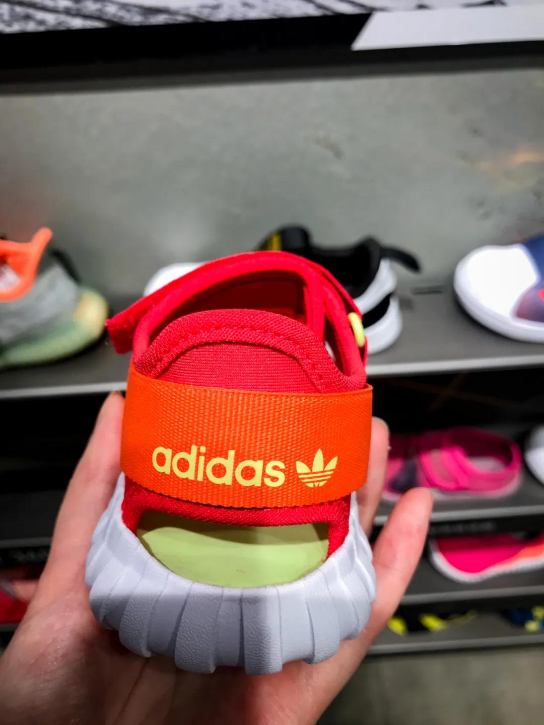 儿童穿哪种凉鞋比较好测评,关爱宝宝从脚开始