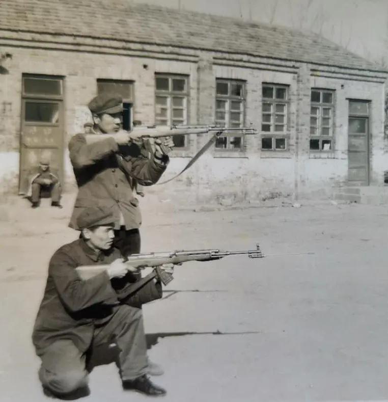 他是峰峰体育界的传奇，他的学生桃李满天下